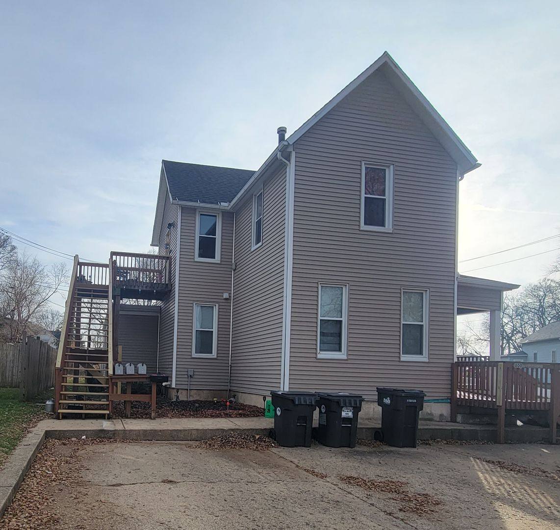 Apartment for rent at 800 Charlotte St, Pekin, IL 61554