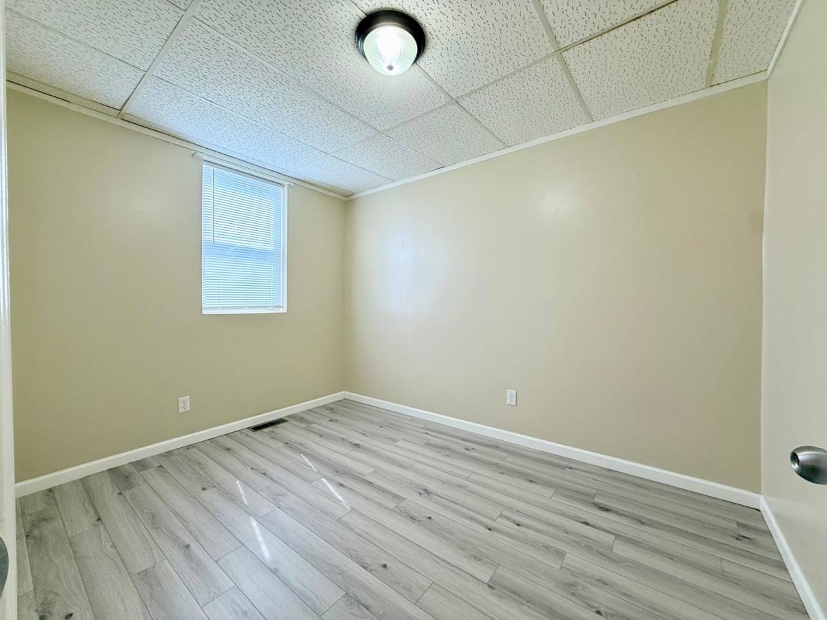 Apartment for rent at 800 Charlotte St, Pekin, IL 61554