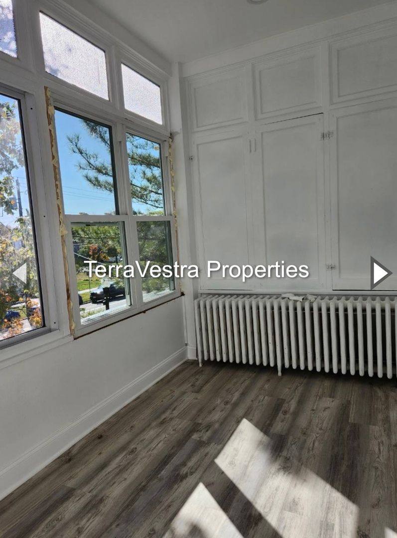 Apartment for rent at 5-7-9 W Mantua Ave, Wenonah, NJ 08090