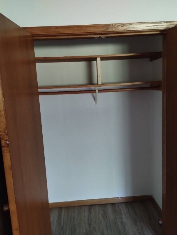 Apartment for rent at 320 4th St SE #1, Braham, MN 55006