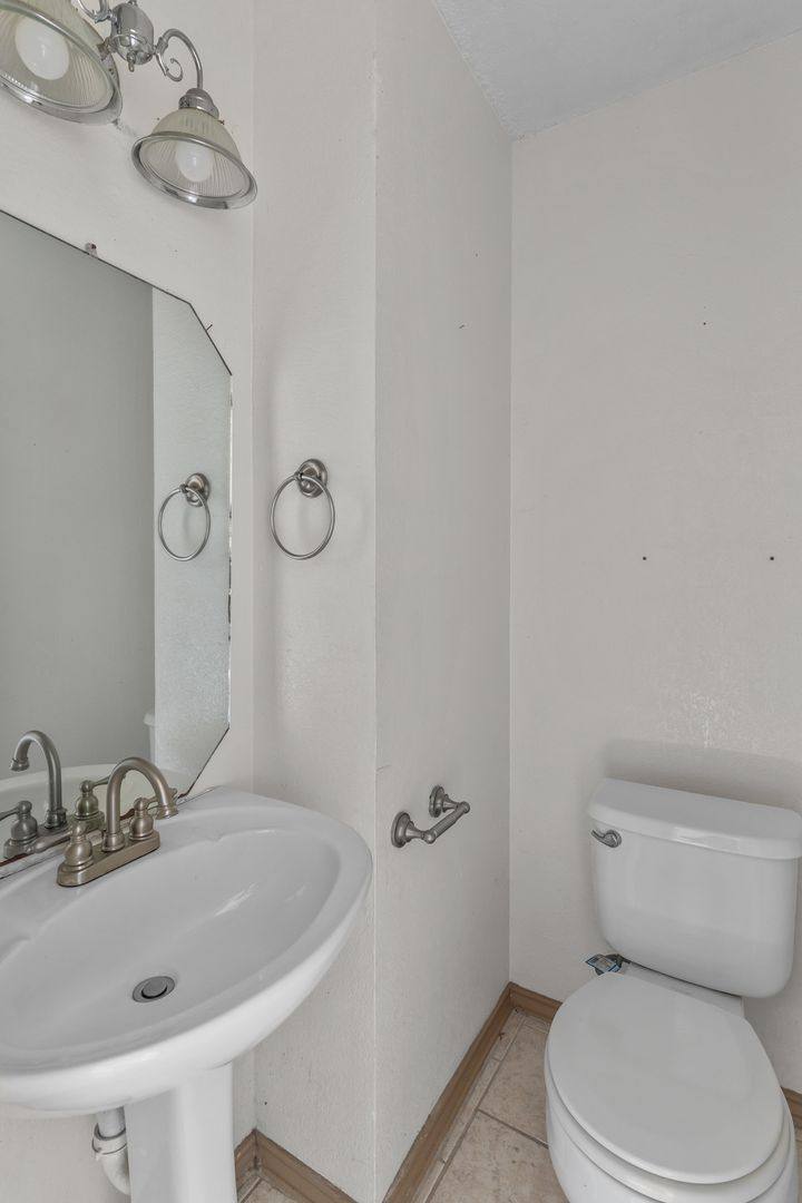 House for rent at 2313 Garrett Dr, Killeen, TX 76543