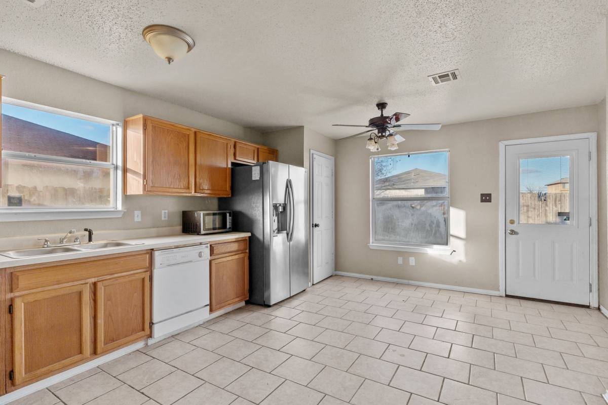 House for rent at 2313 Garrett Dr, Killeen, TX 76543