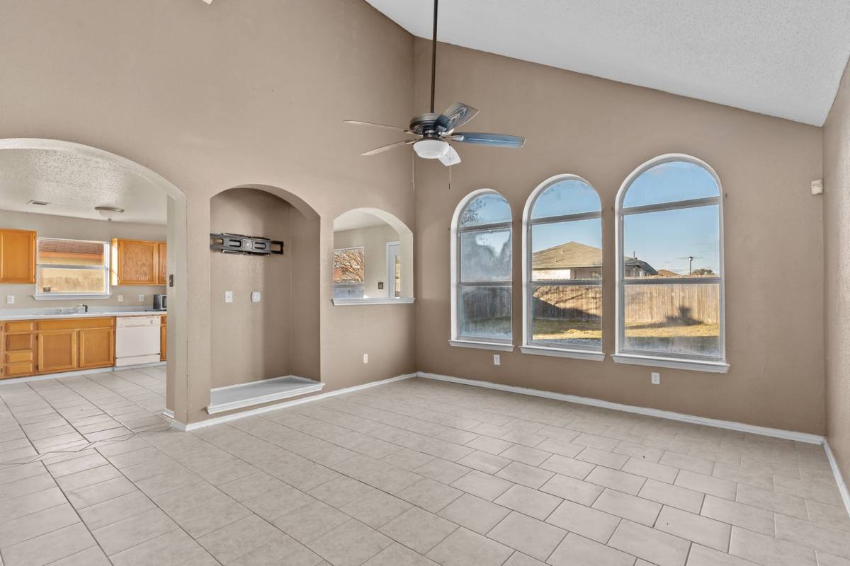 House for rent at 2313 Garrett Dr, Killeen, TX 76543