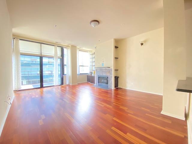 Condo for rent at 130 S Canal St #804, Chicago, IL 60606