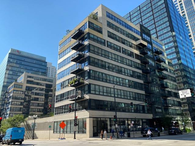 Condo for rent at 130 S Canal St #804, Chicago, IL 60606