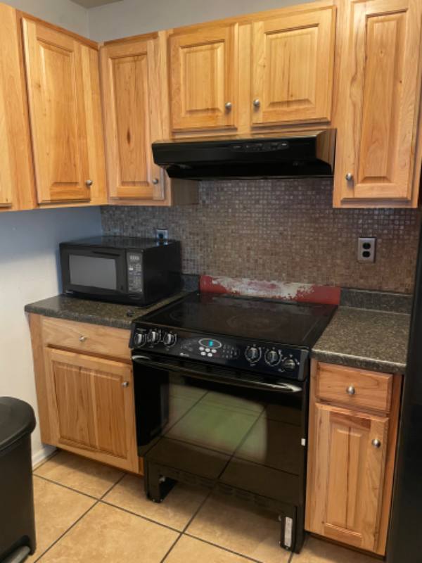 Townhouse for rent at 2427 Lexington Village Lane, Colorado Springs, CO 80916