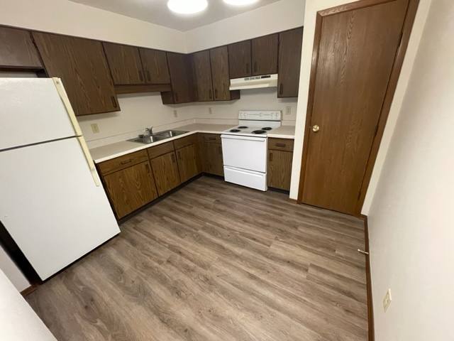 Apartment for rent at 835 Illinois Ave #103, Oostburg, WI 53070