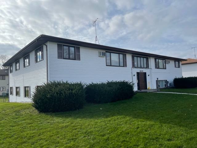 Apartment for rent at 835 Illinois Ave #103, Oostburg, WI 53070