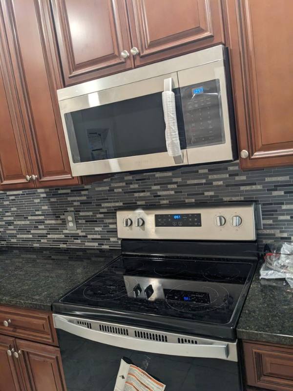 Apartment for rent at 518 N State St #5, Clairton, PA 15025