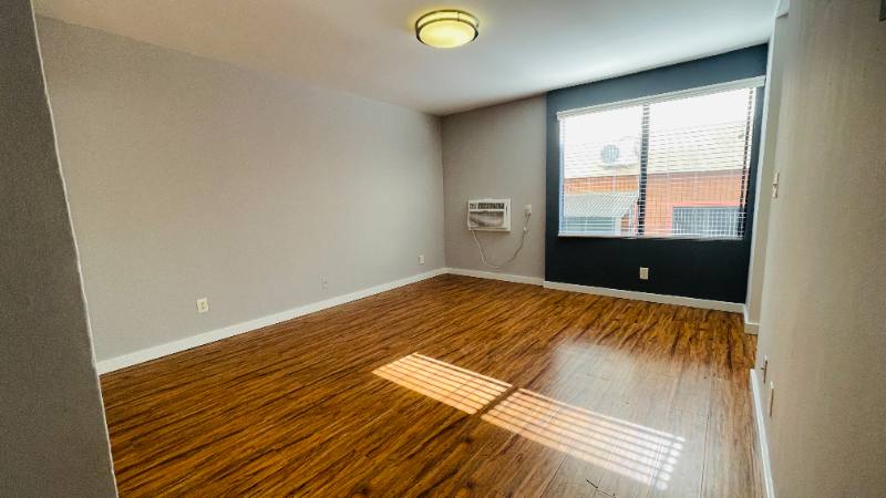 Apartment for rent at 7044 Hawthorn Ave 214 #214, Los Angeles, CA 90028