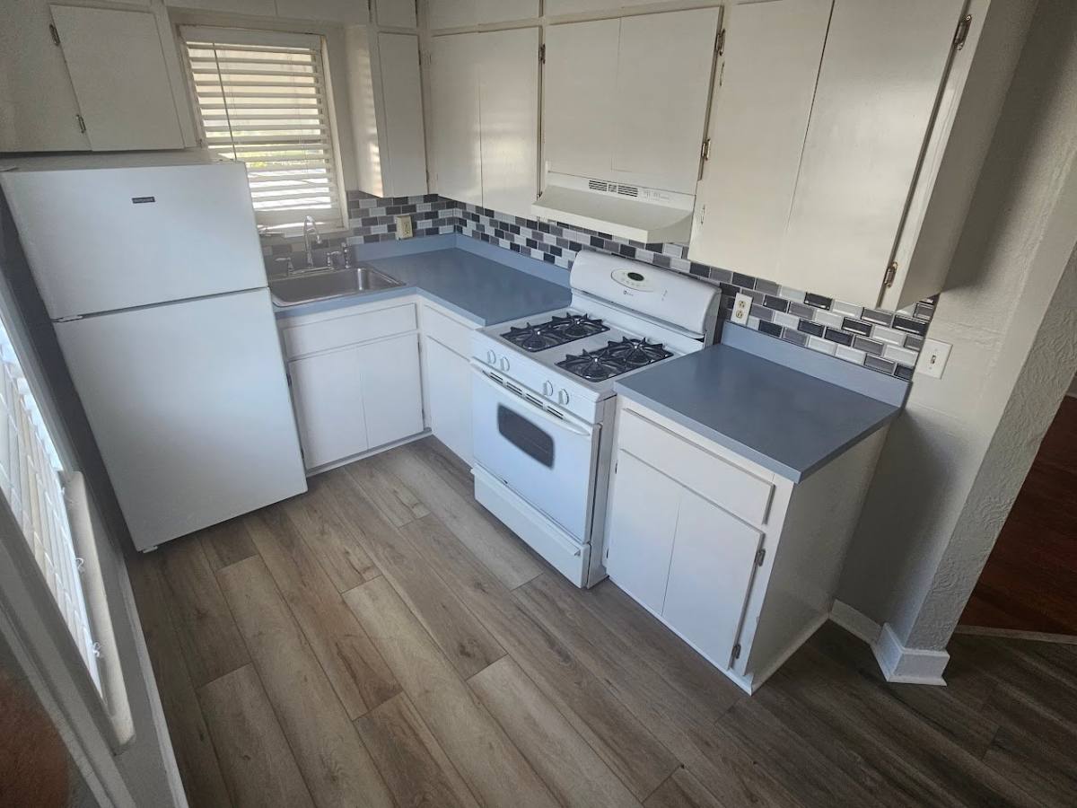 Apartment for rent at 442 30th Ave N #9, Saint Petersburg, FL 33704