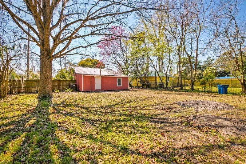 House for rent at 525 New Berlin Rd, Jacksonville, FL 32218