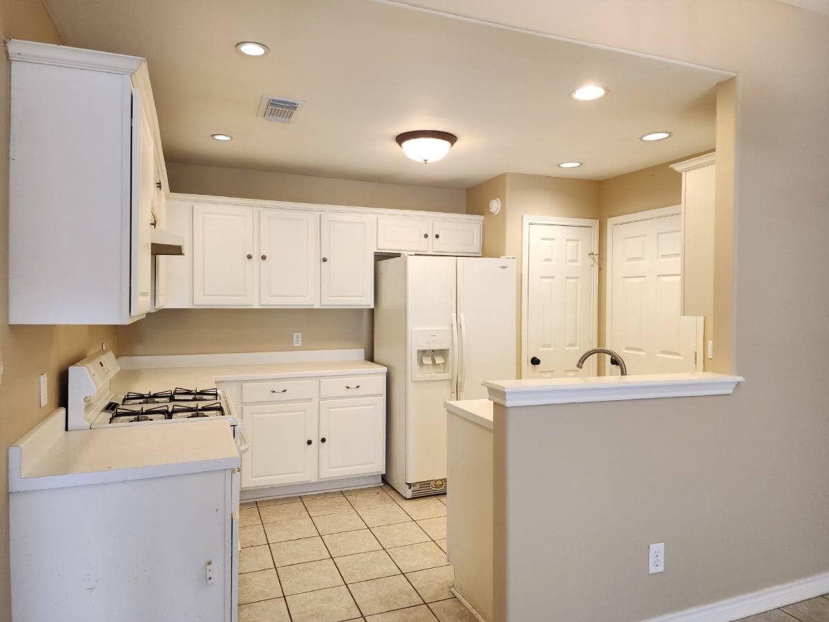 House for rent at 18203 Beaverdell Dr, Tomball, TX 77377