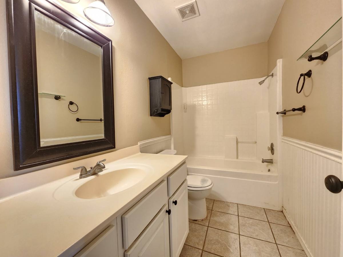 House for rent at 18203 Beaverdell Dr, Tomball, TX 77377