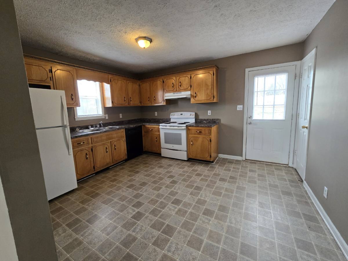 House for rent at 201 Golden Pond Ave, Oak Grove, KY 42262