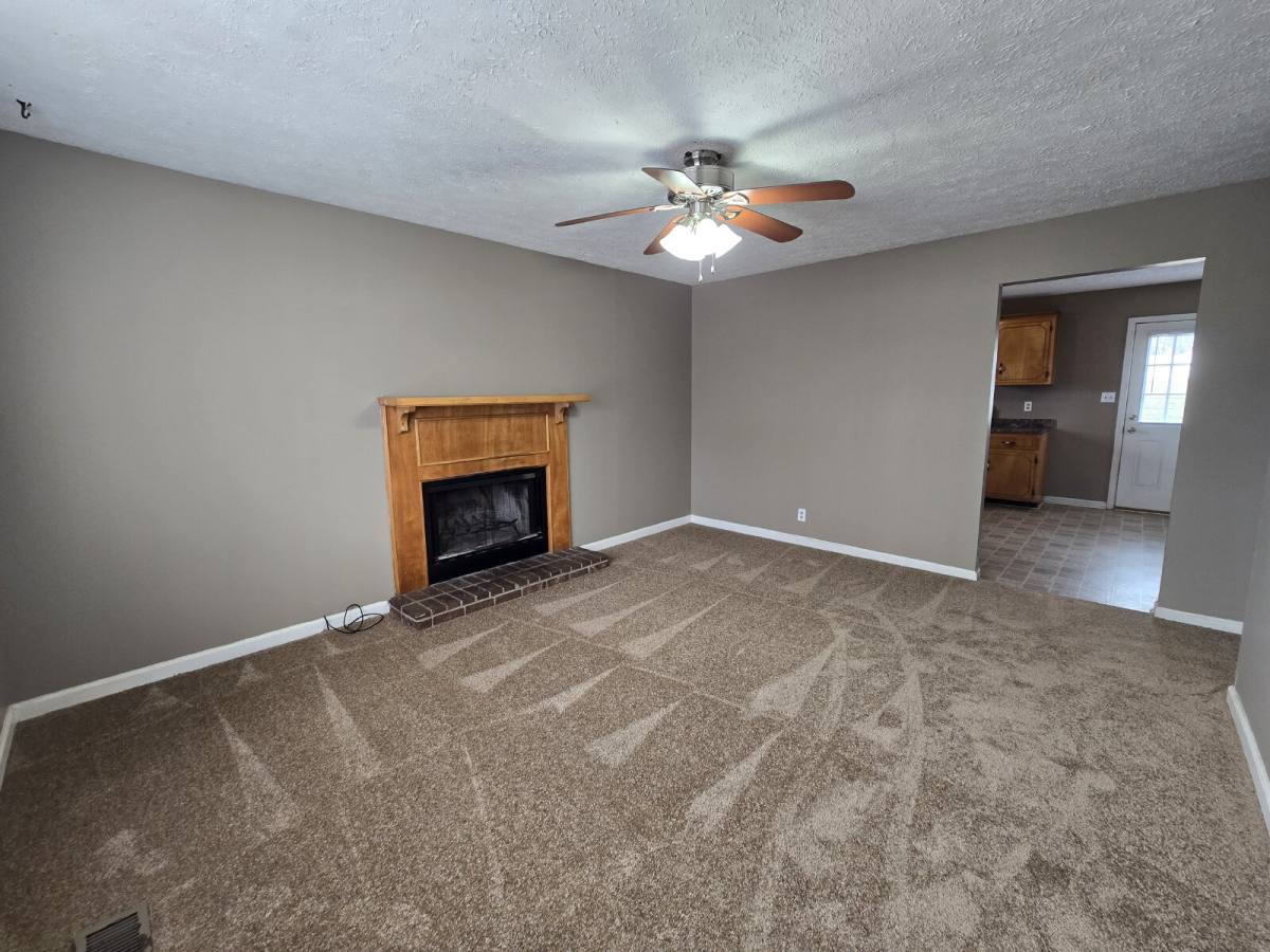House for rent at 201 Golden Pond Ave, Oak Grove, KY 42262