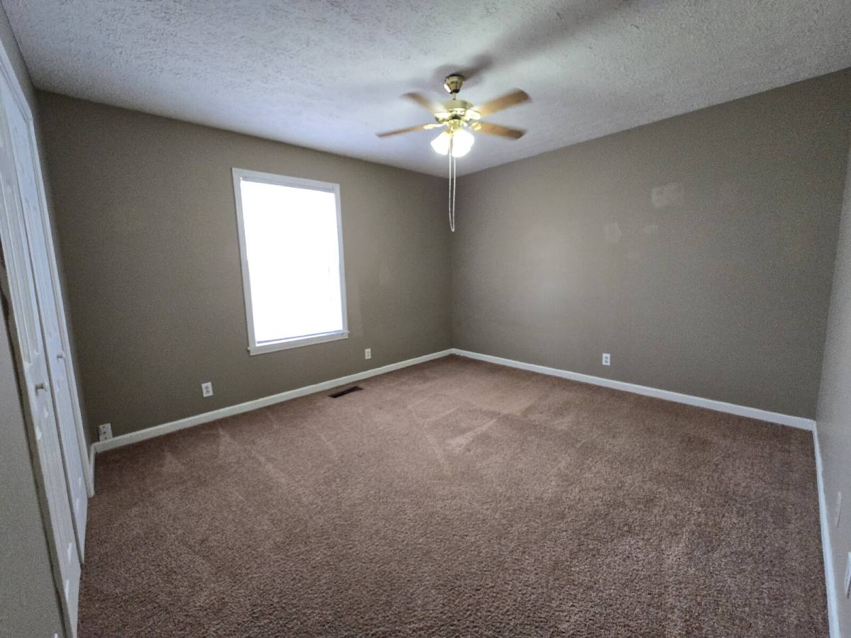 House for rent at 201 Golden Pond Ave, Oak Grove, KY 42262