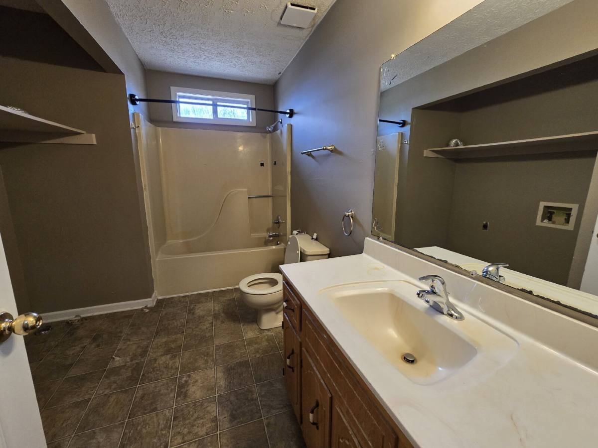 House for rent at 201 Golden Pond Ave, Oak Grove, KY 42262