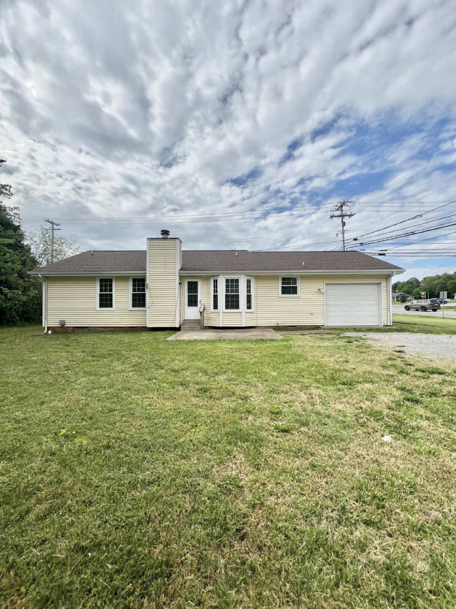 House for rent at 2303 Stokes Rd, Clarksville, TN 37040