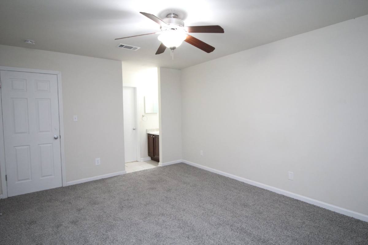 Townhouse for rent at 6948 Spanish Trail, Pensacola, FL 32504