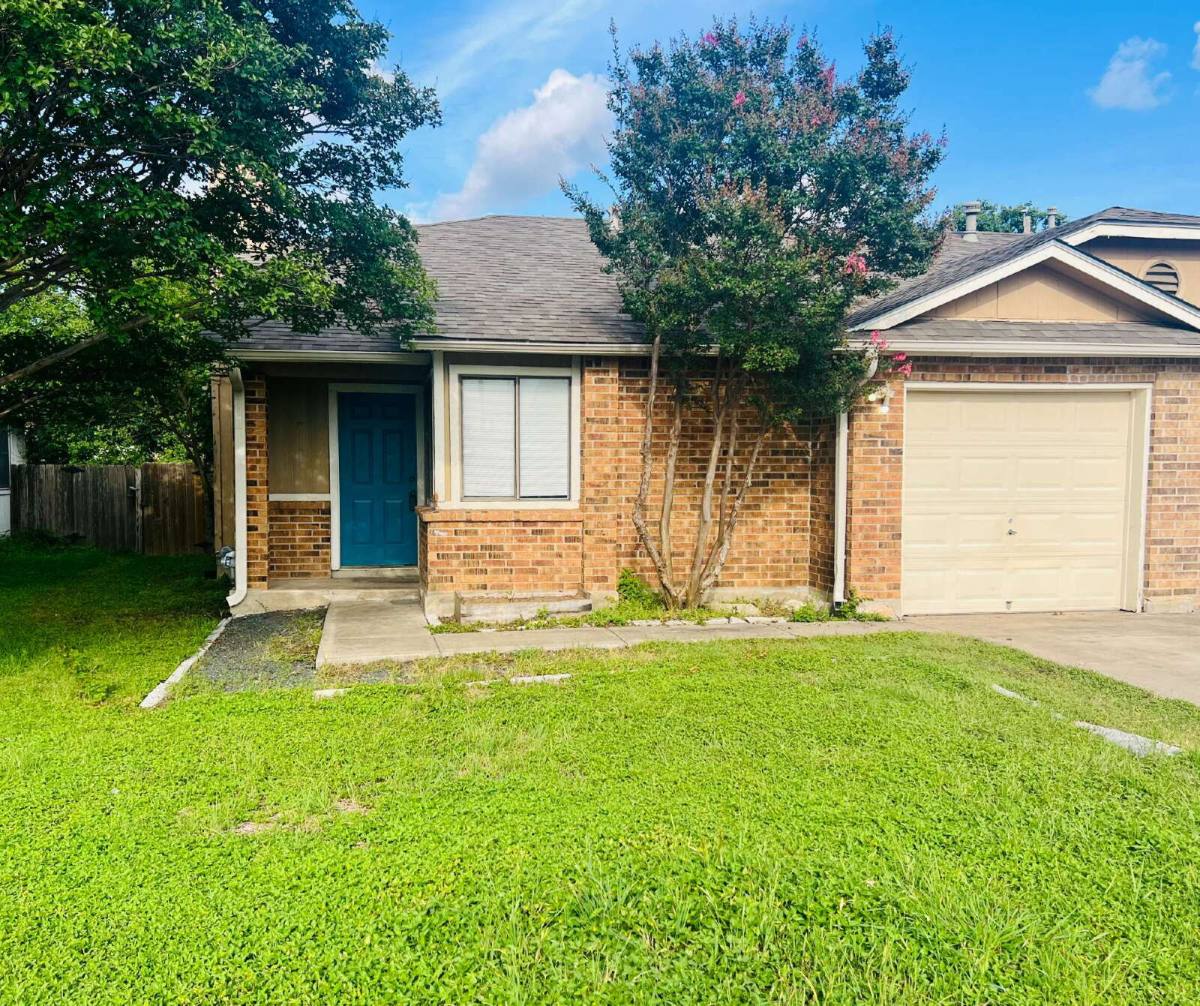 Townhouse for rent at 1009 Hyridge St, Round Rock, TX 78664