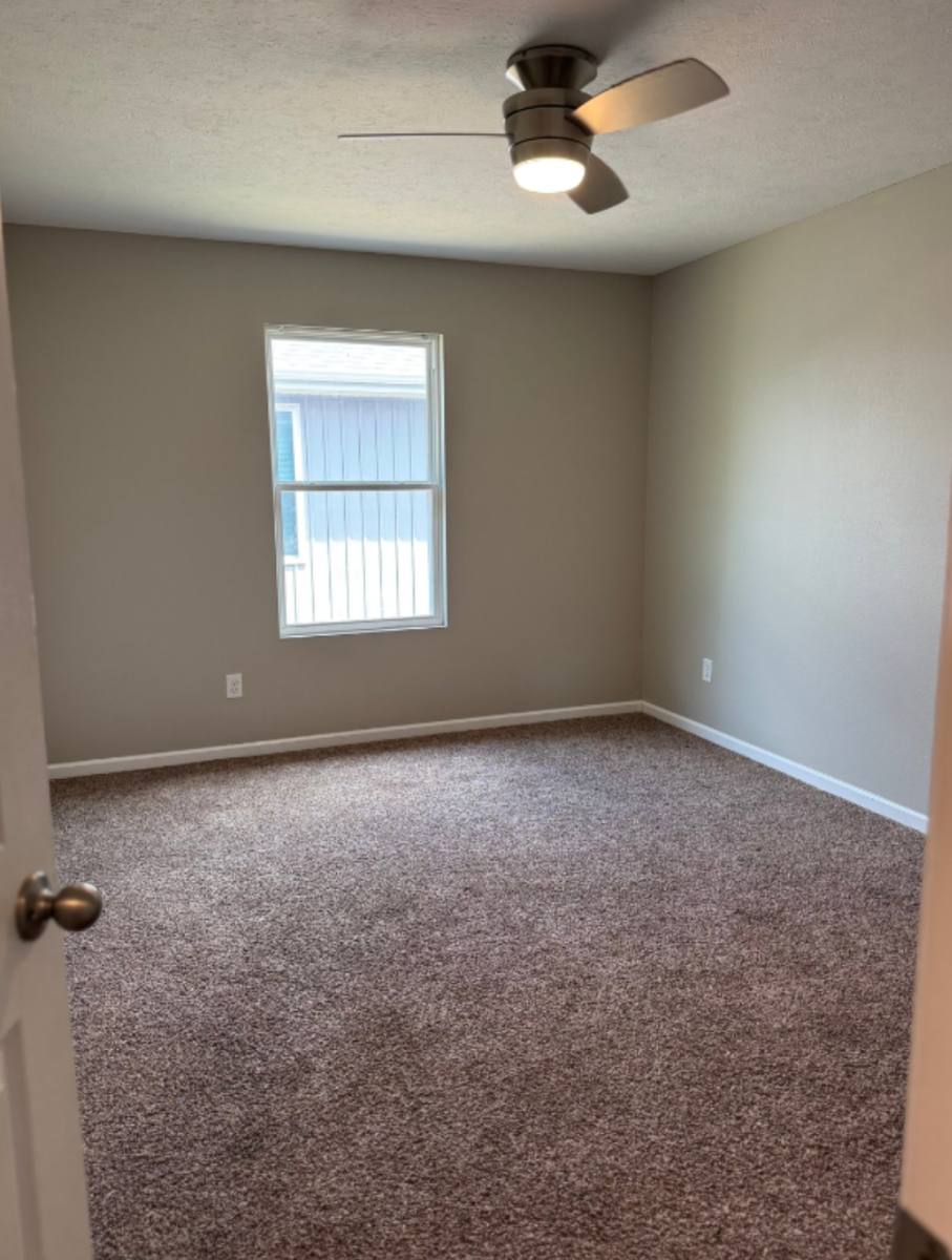 Apartment for rent at 919 921 W Stewart St #921, Bolivar, MO 65613