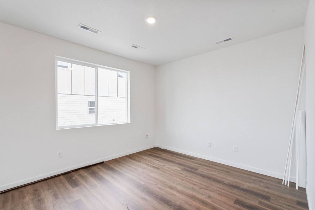 Townhouse for rent at 298 Cardinal St, Johnstown, CO 80534