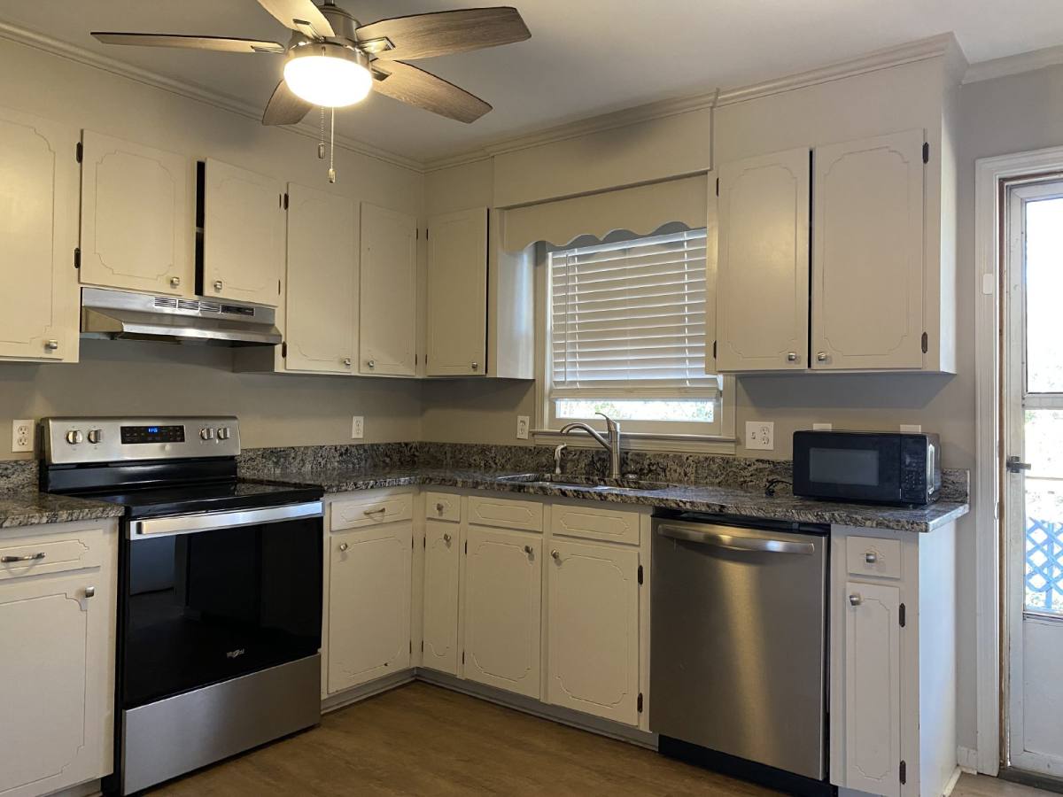 Townhouse for rent at 209 Jonesville Rd, Simpsonville, SC 29681