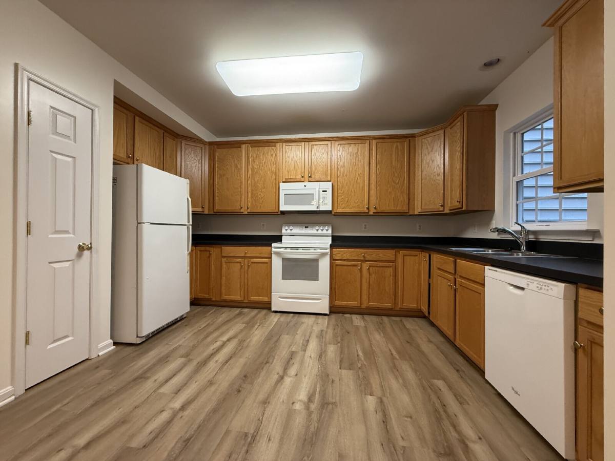 Townhouse for rent at 7602 Audubon Meadow Way, Alexandria, VA 22306