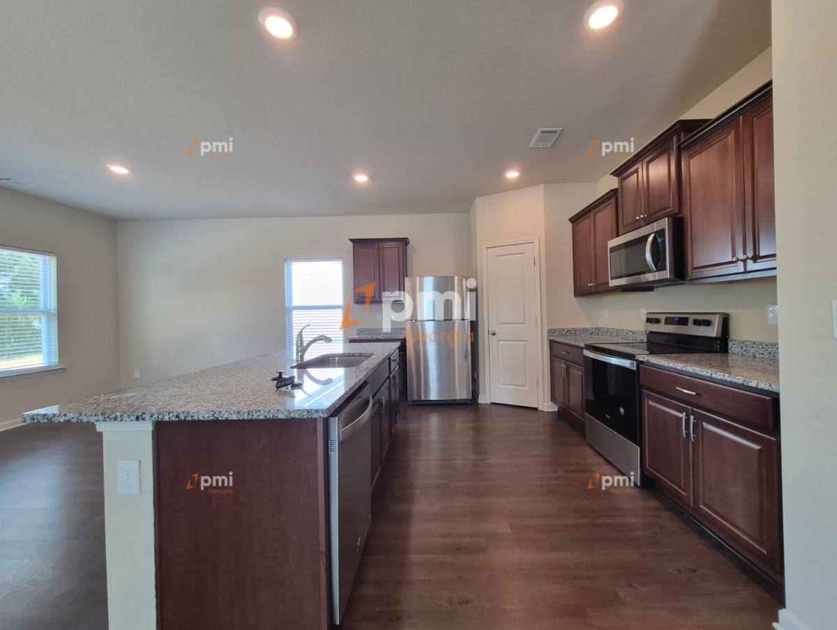 House for rent at 122 Innis Brook Circle, Cartersville, GA 30120