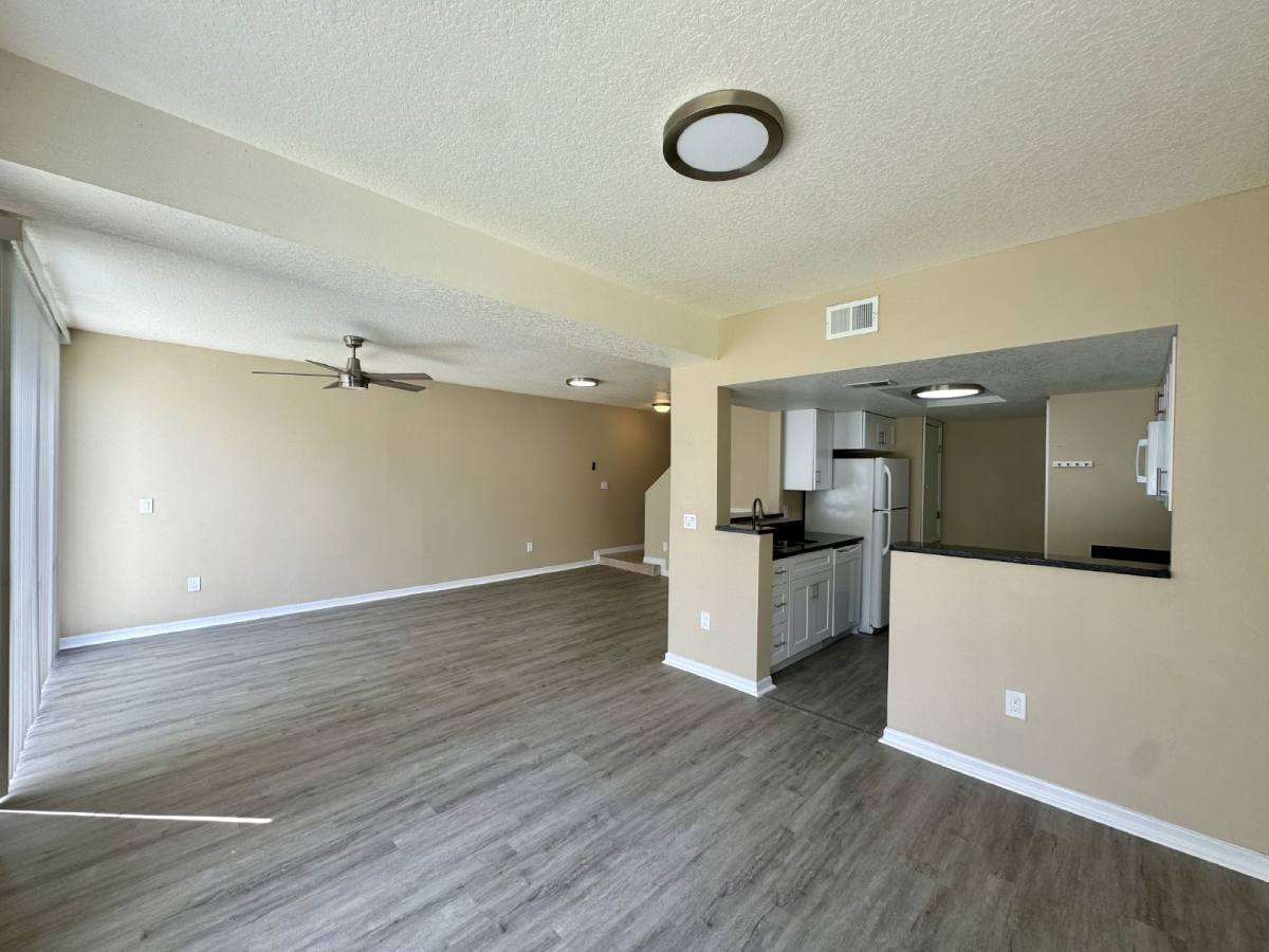 Townhouse for rent at 522 Australian Way #A, Davenport, FL 33897