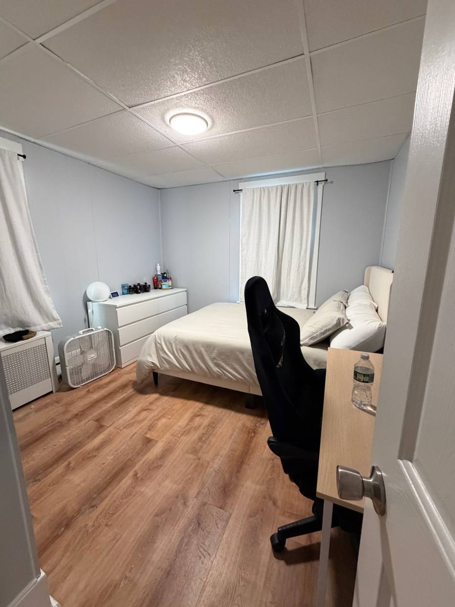 Apartment for rent at 19 Glenwood St #1, Gardner, MA 01440