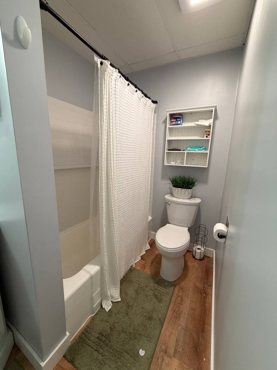 Apartment for rent at 19 Glenwood St #1, Gardner, MA 01440
