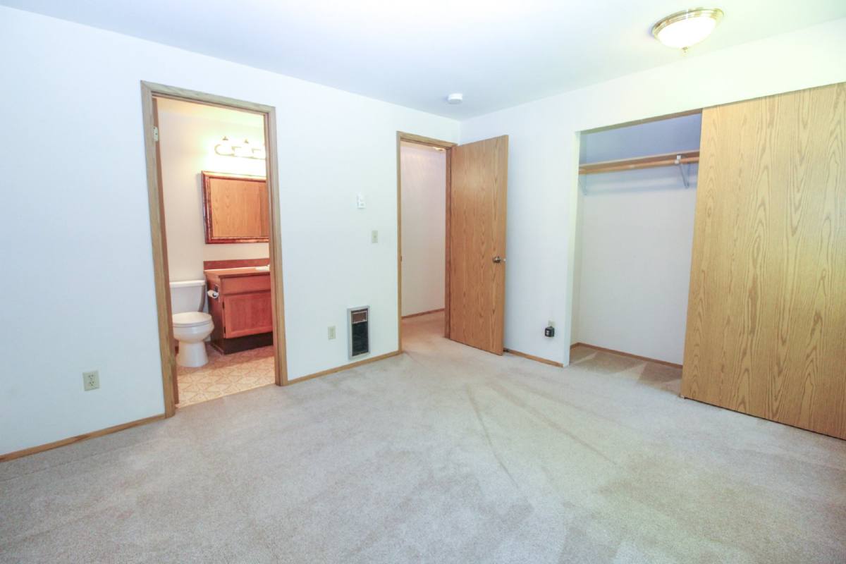 House for rent at 20912 W Richmond Rd, Bothell, WA 98021