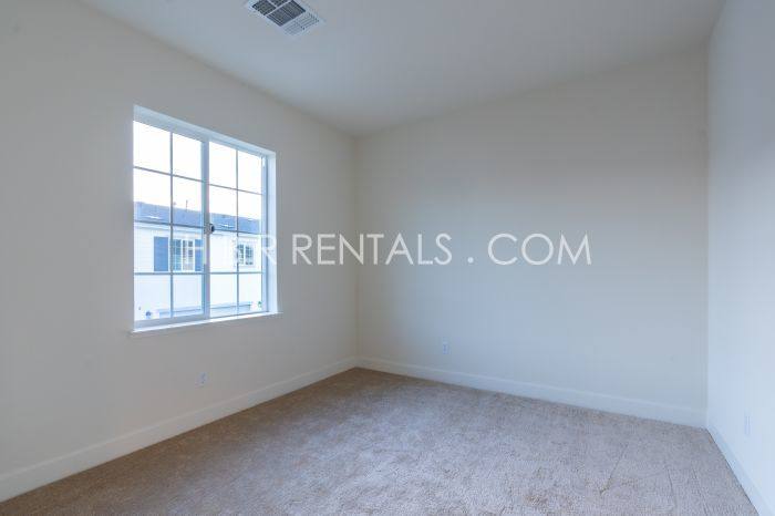 Apartment for rent at 3024 Ellis Town Dr #1, Tracy, CA 95377