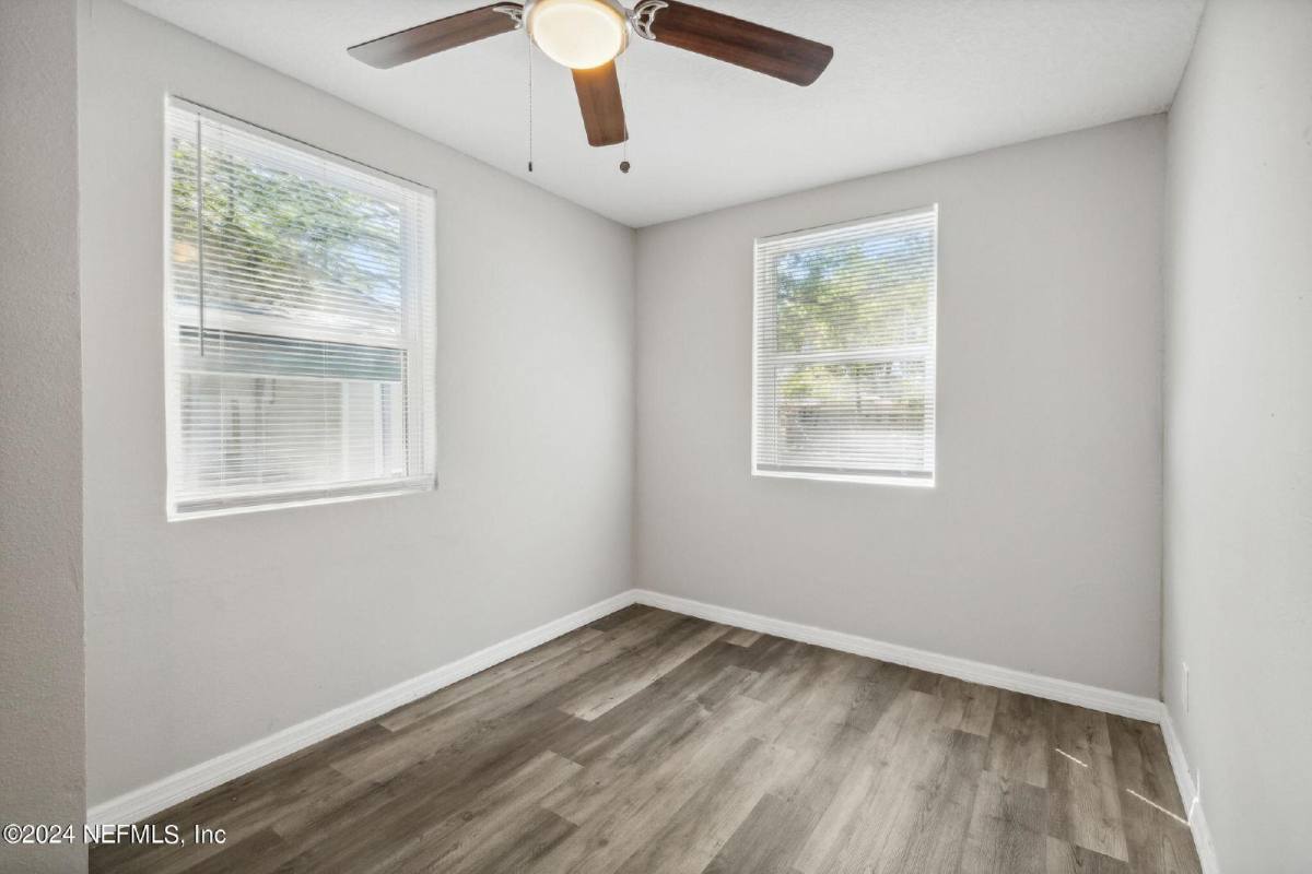 House for rent at 4044 Hunter Circle, Jacksonville, FL 32207
