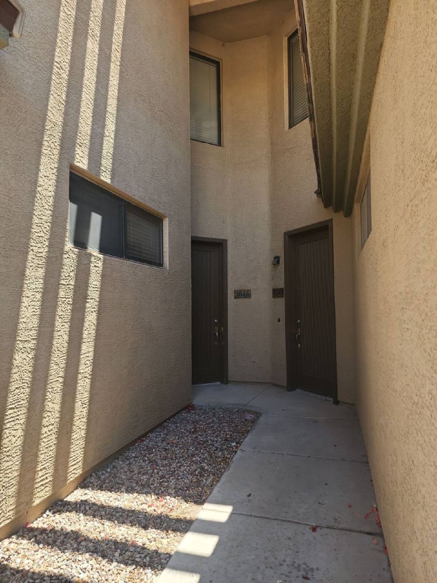 Townhouse for rent at 705 W Queen Creek Rd #1046, Chandler, AZ 85248