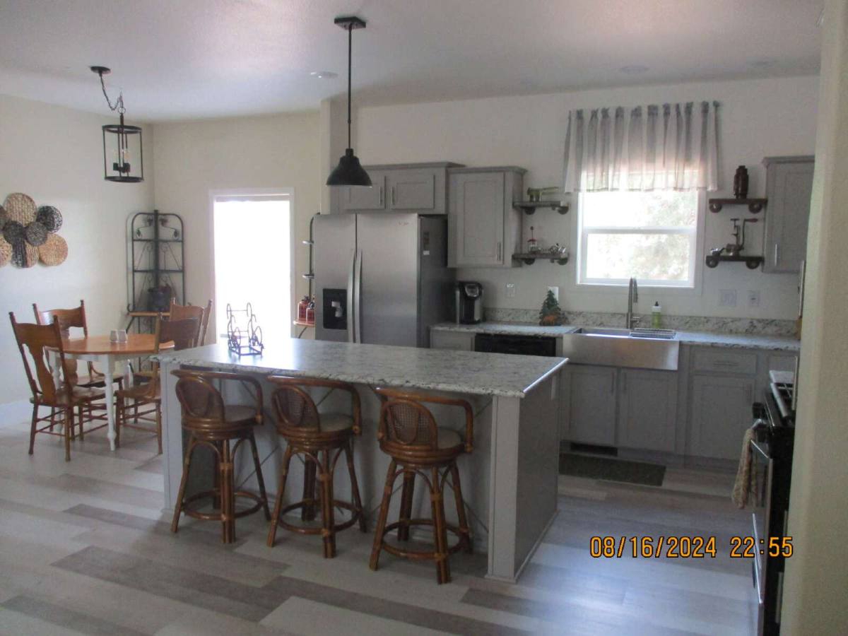 House for rent at 301 N 1st Ave, Show Low, AZ 85901
