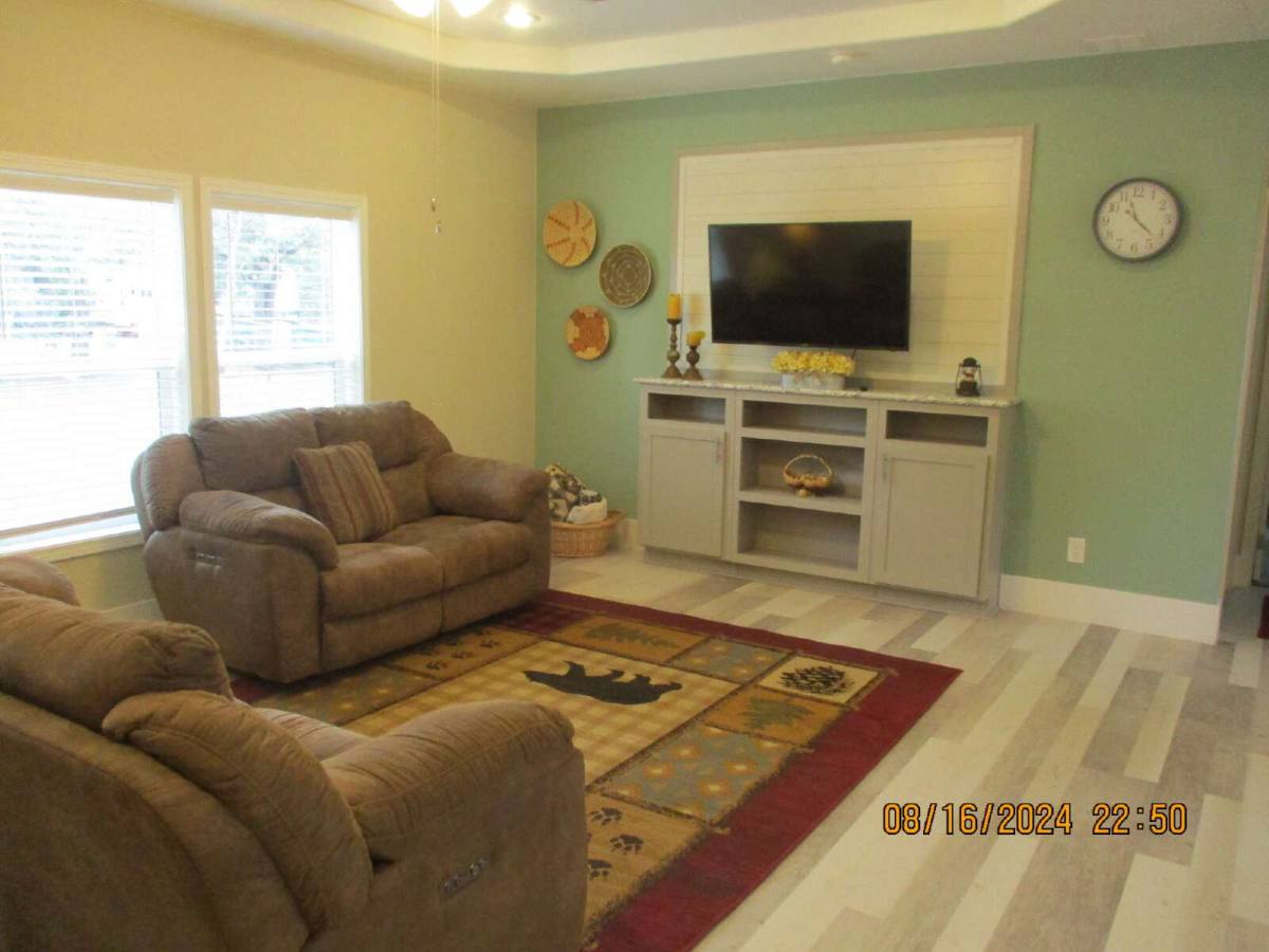House for rent at 301 N 1st Ave, Show Low, AZ 85901