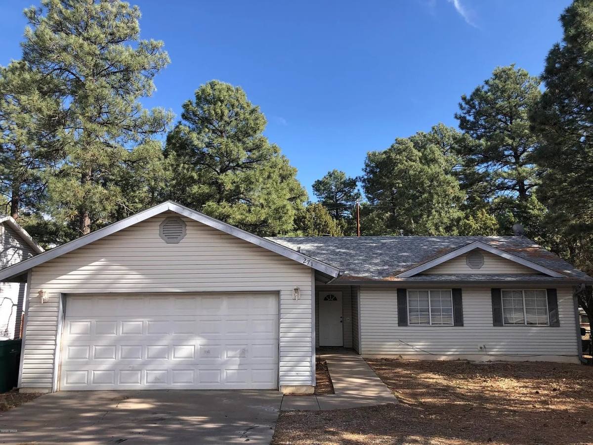House for rent at 271 S 16th Ave, Show Low, AZ 85901