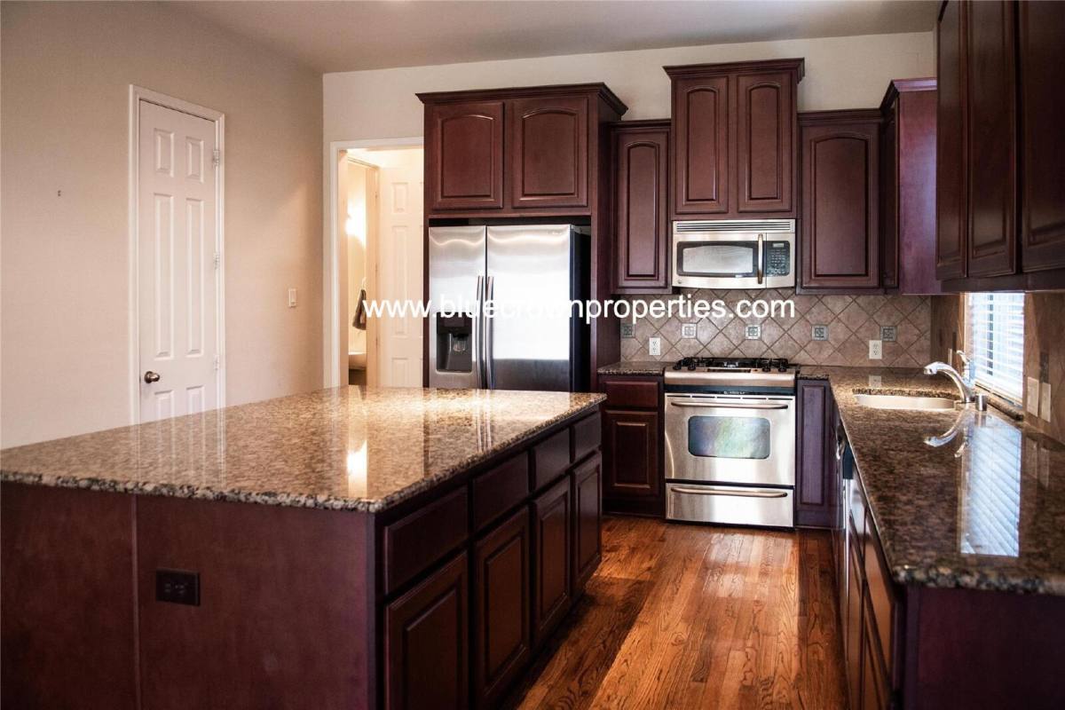 House for rent at 2410 Knight St, Dallas, TX 75219