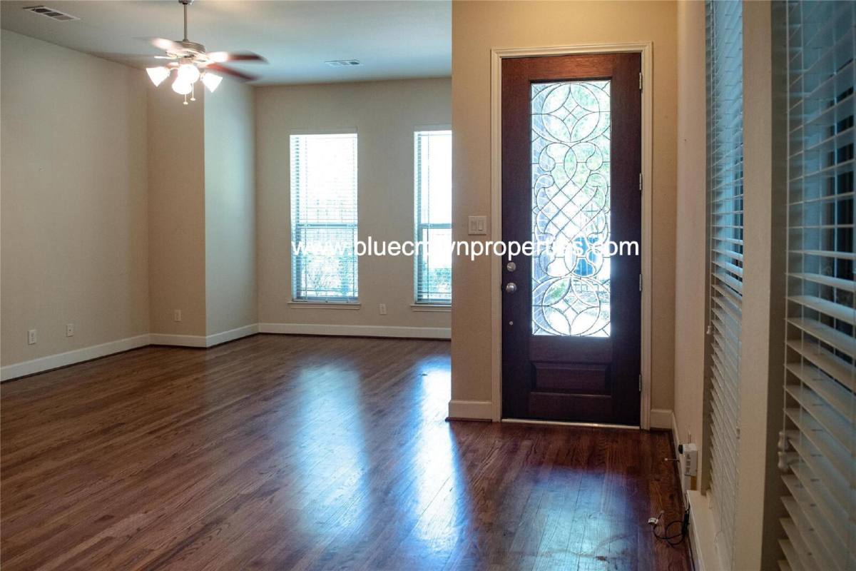 House for rent at 2410 Knight St, Dallas, TX 75219