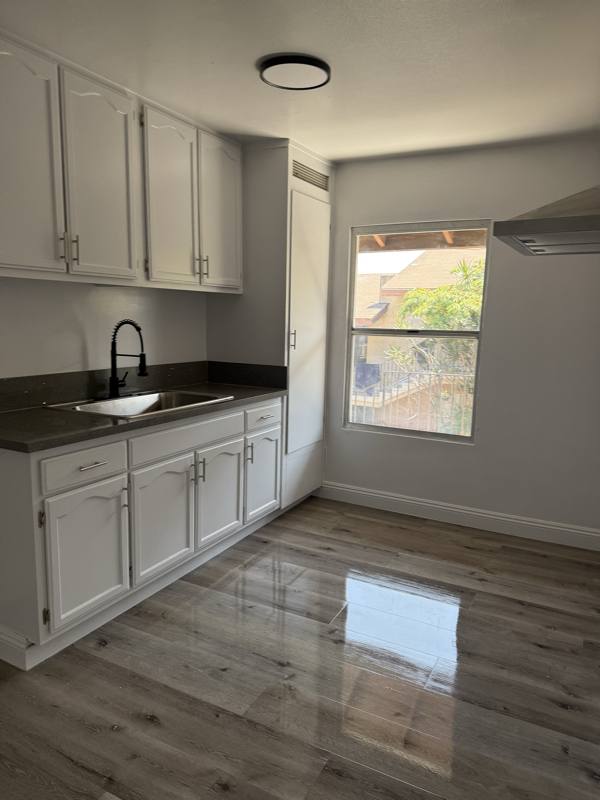 Apartment for rent at 1060 W 117th St, Los Angeles, CA 90044