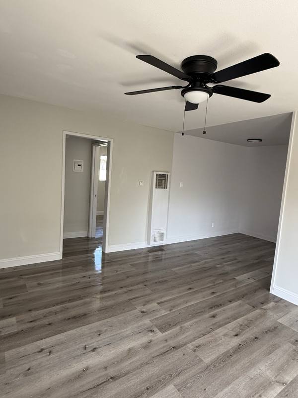Apartment for rent at 1060 W 117th St, Los Angeles, CA 90044