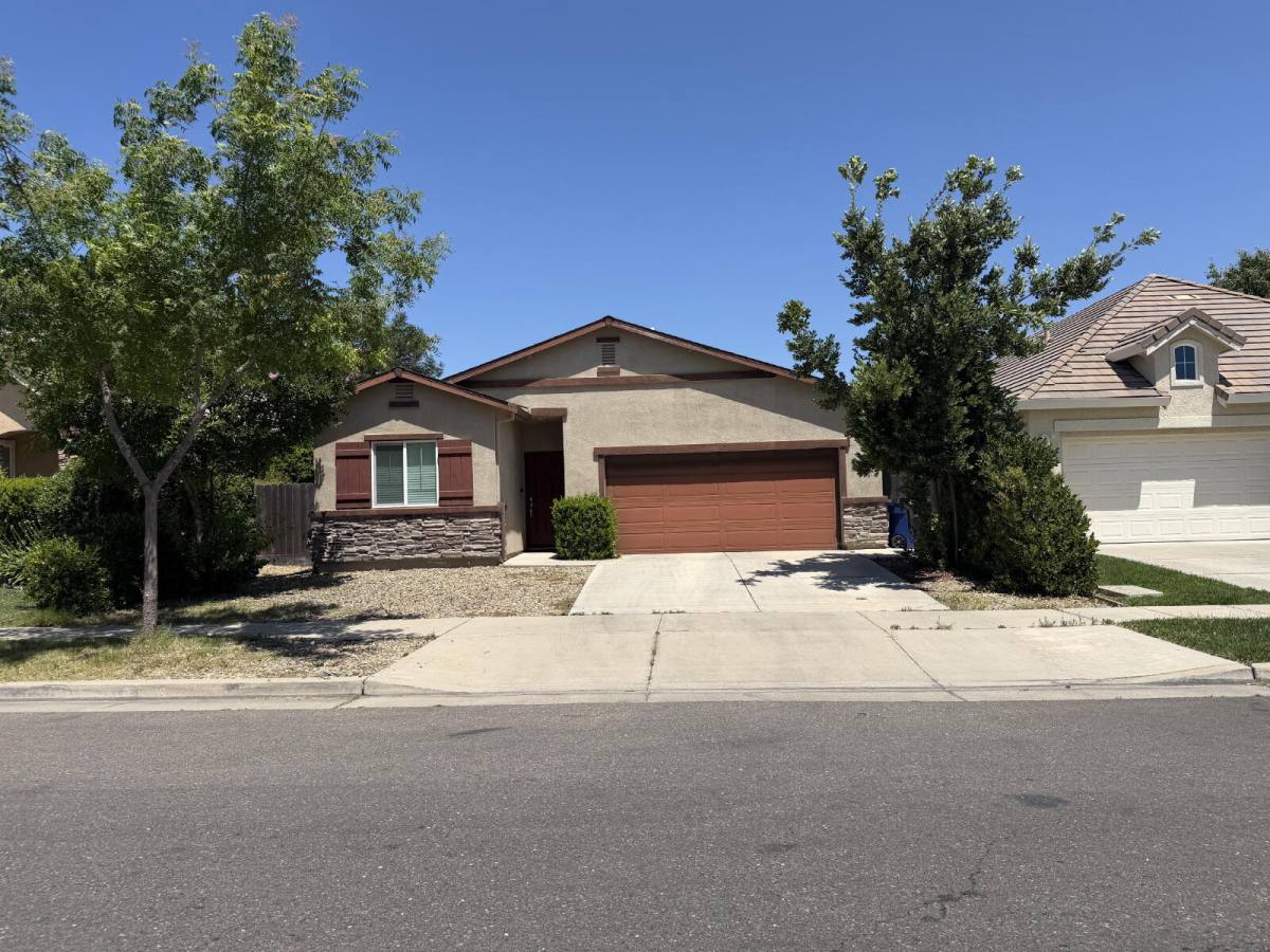 House for rent at 559 Tolman Way, Merced, CA 95348