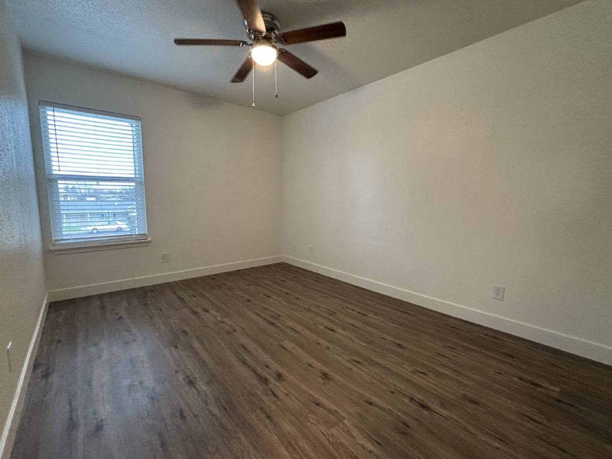 Apartment for rent at 409 G St #3, Waterford, CA 95386