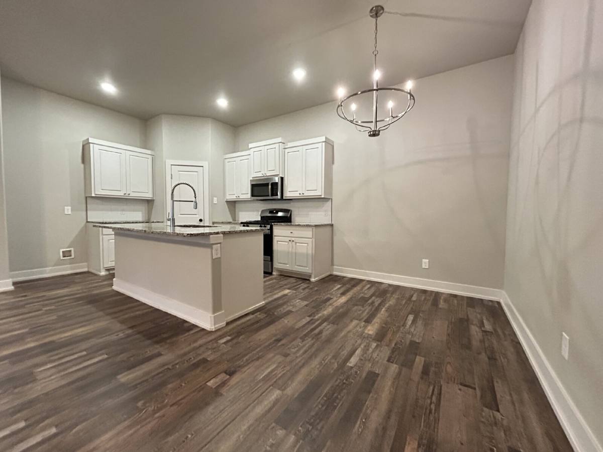 1403 15th St #A, Shallowater, TX 79363 - Townhouse for Rent - Image 3
