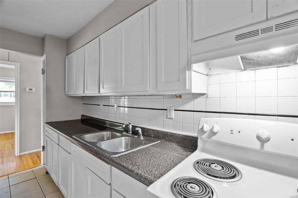 House for rent at 301 Estridge Rd, Saint Louis, MO 63137