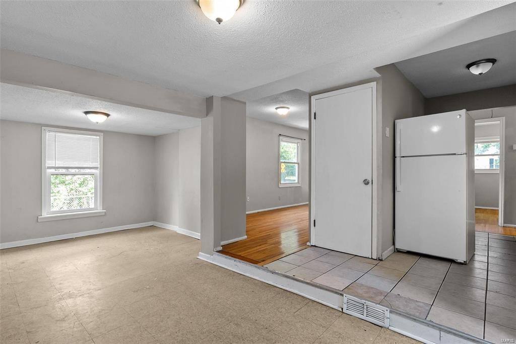 House for rent at 301 Estridge Rd, Saint Louis, MO 63137