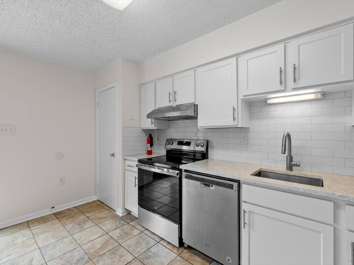 Townhouse for rent at 2178 Mager Dr, Herndon, VA 20170
